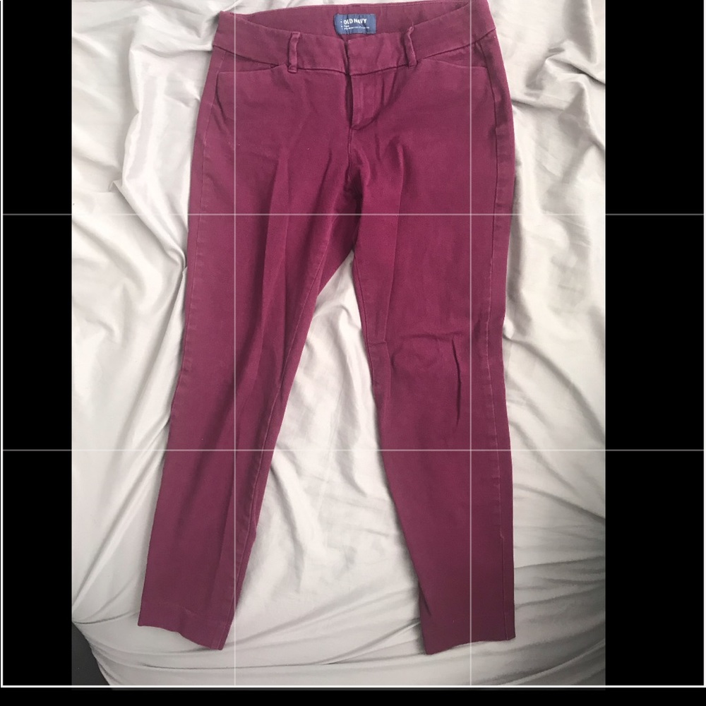 Burgundy Old Navy Mid Rise Pixie Ankle Pants